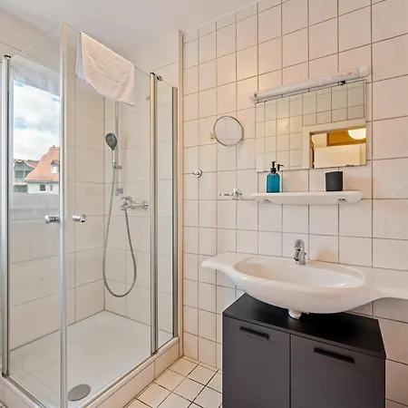 Lahnufer Zentral, Balkon, Parkplatz Marburg